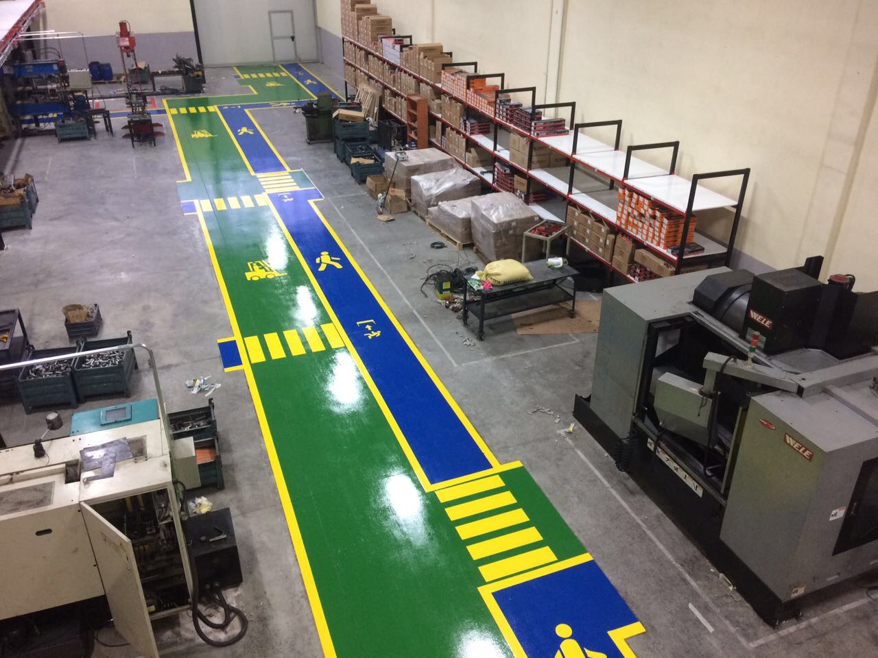 Üretim Alanlarında Beton Zemin Boyama Uygulamaları