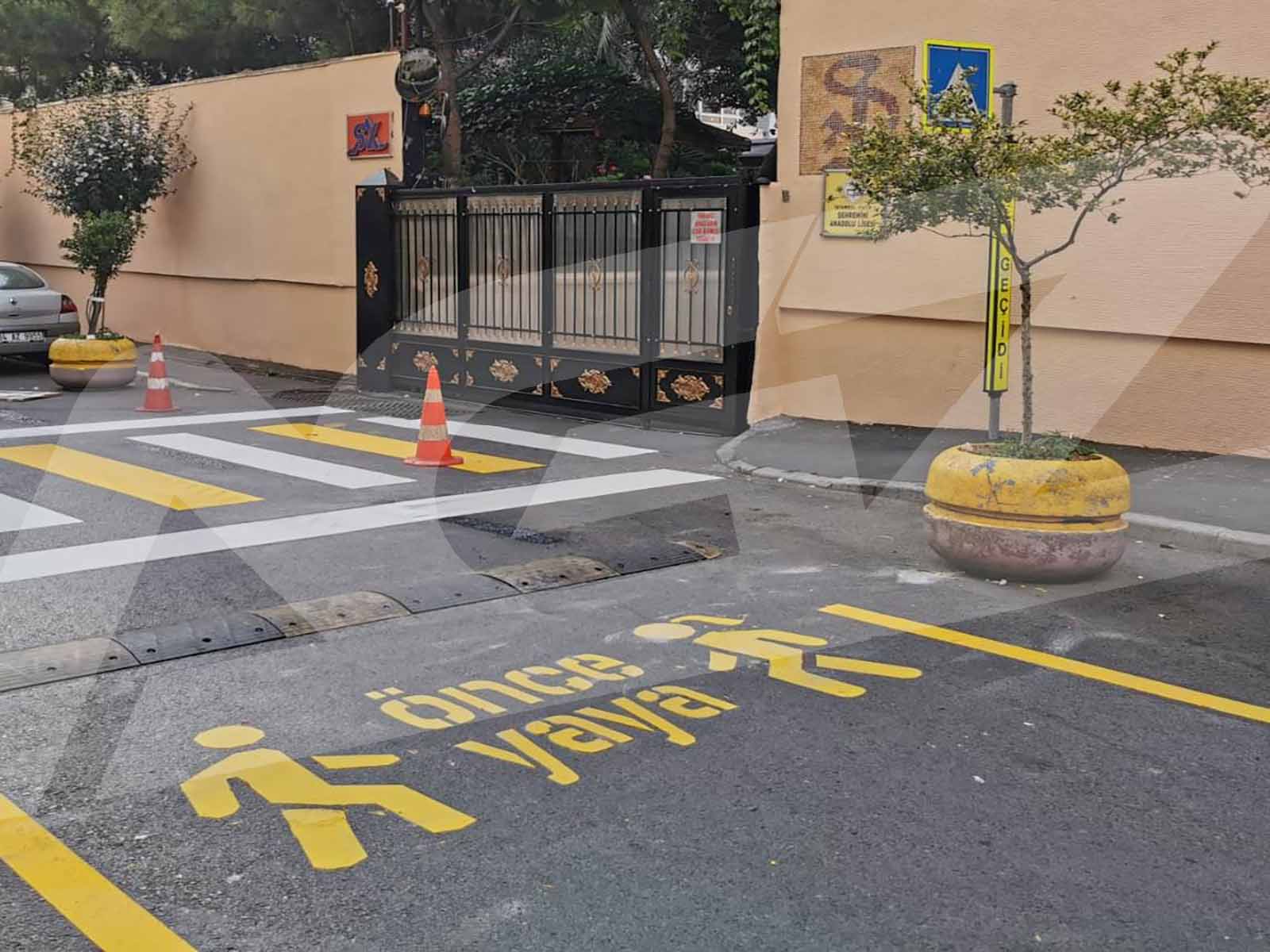 Araç Yolu Yatay Boya Yönlendirme Uygulamaları