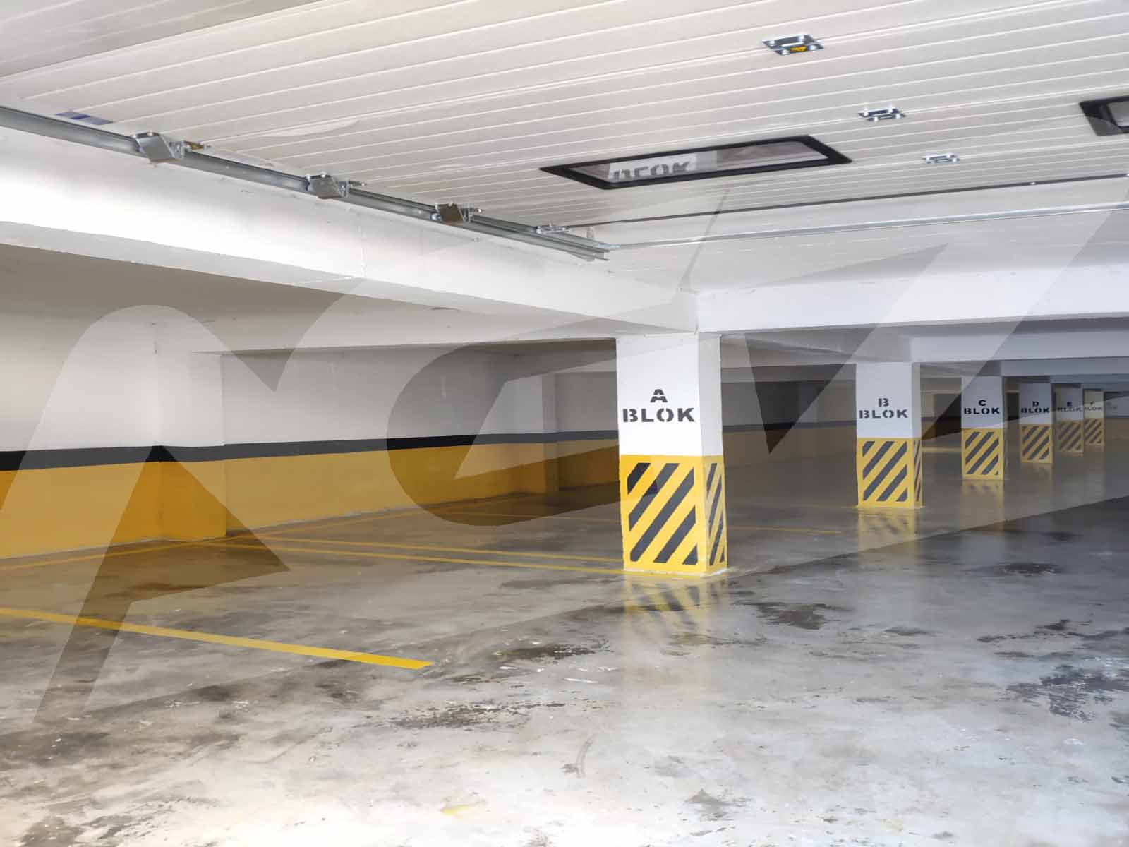 Otopark Boyama Çizgi ve Yönlendirme Uygulamaları