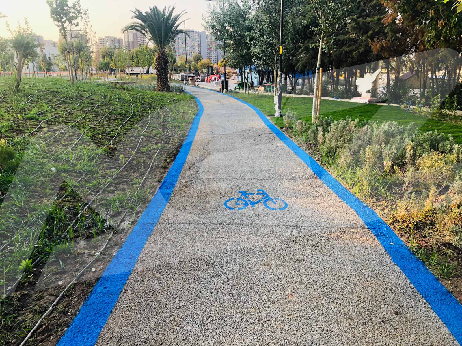 Bisiklet ve Koşu Yolu Sınır Çizgi ve Yönlendirme Uygulamaları