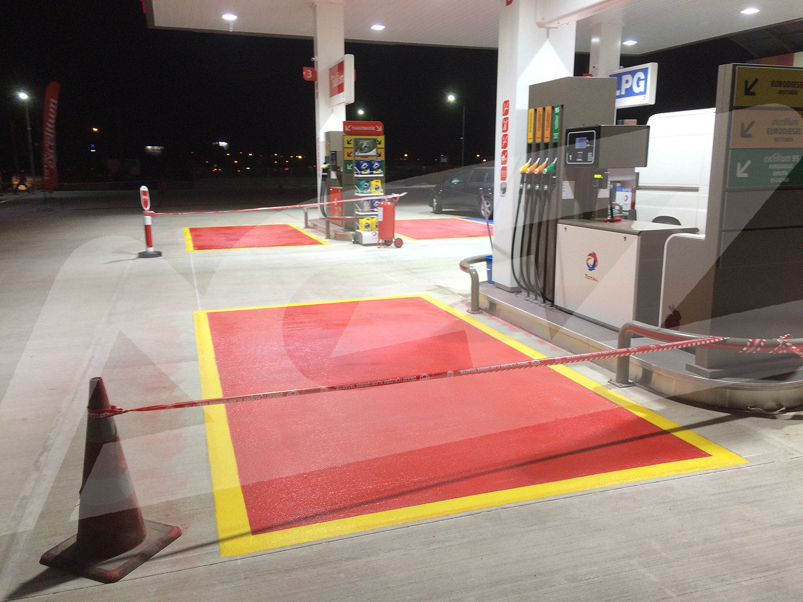 Benzin İstasyon Zemin Boyama ve Sınır Çizgi Uygulamaları