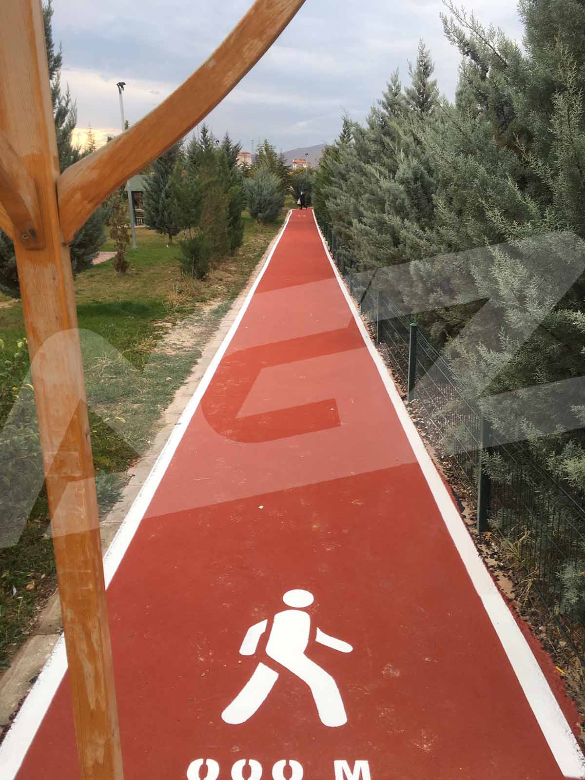 Bisiklet ve Koşu Yolu Sınır Çizgi ve Yönlendirme Uygulamaları