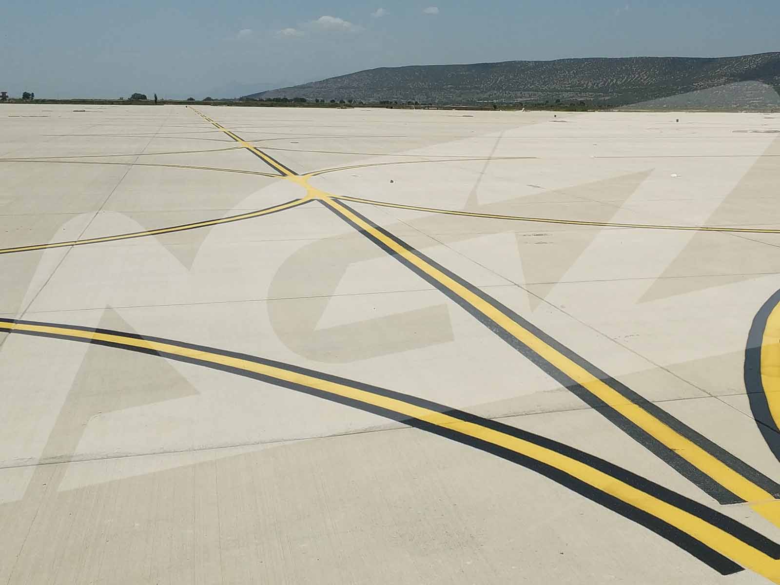 Havaalanı Pist-Apron Çizgileri ve Banket Boyama Uygulamaları