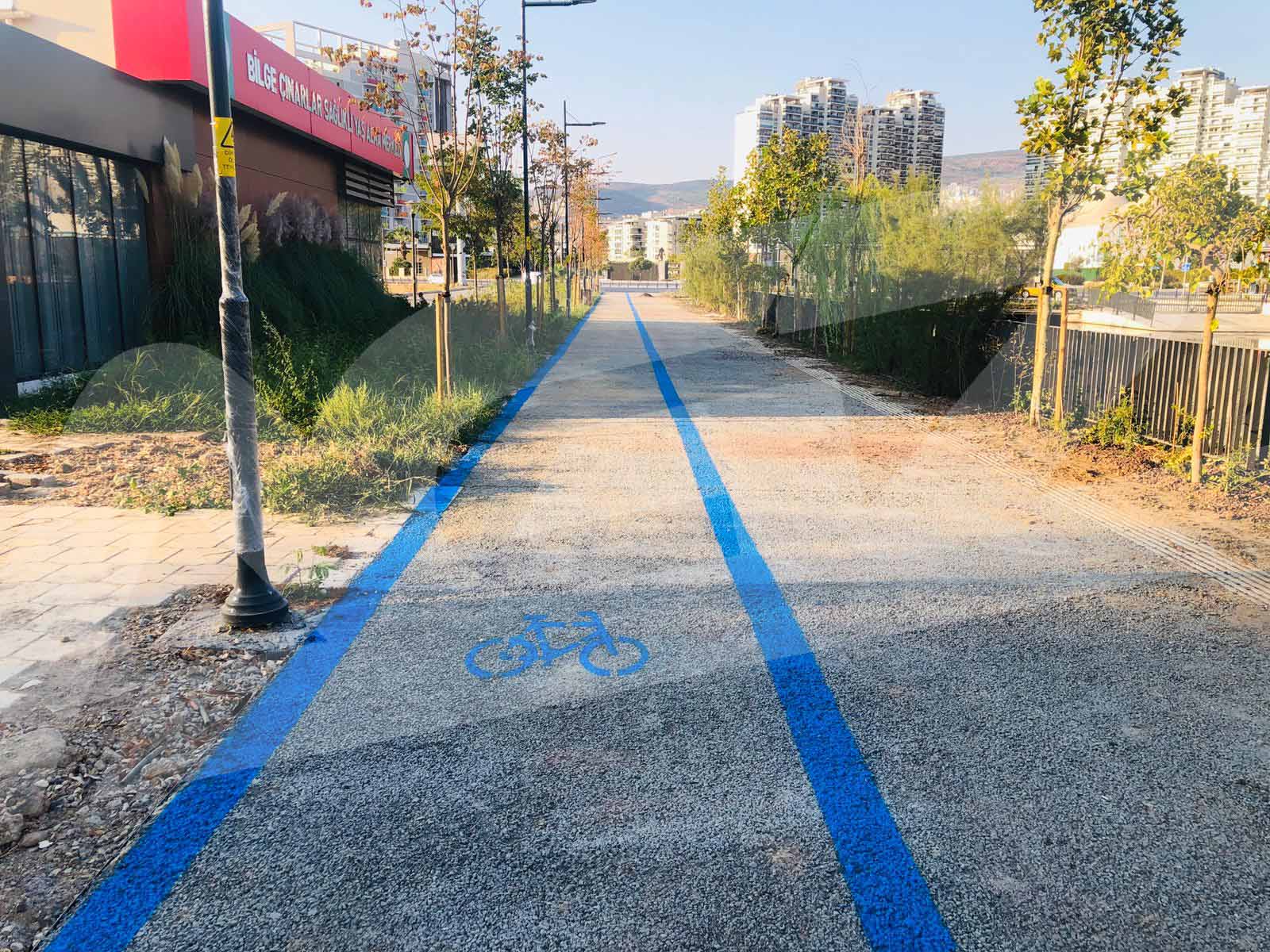 Bisiklet ve Koşu Yolu Sınır Çizgi ve Yönlendirme Uygulamaları