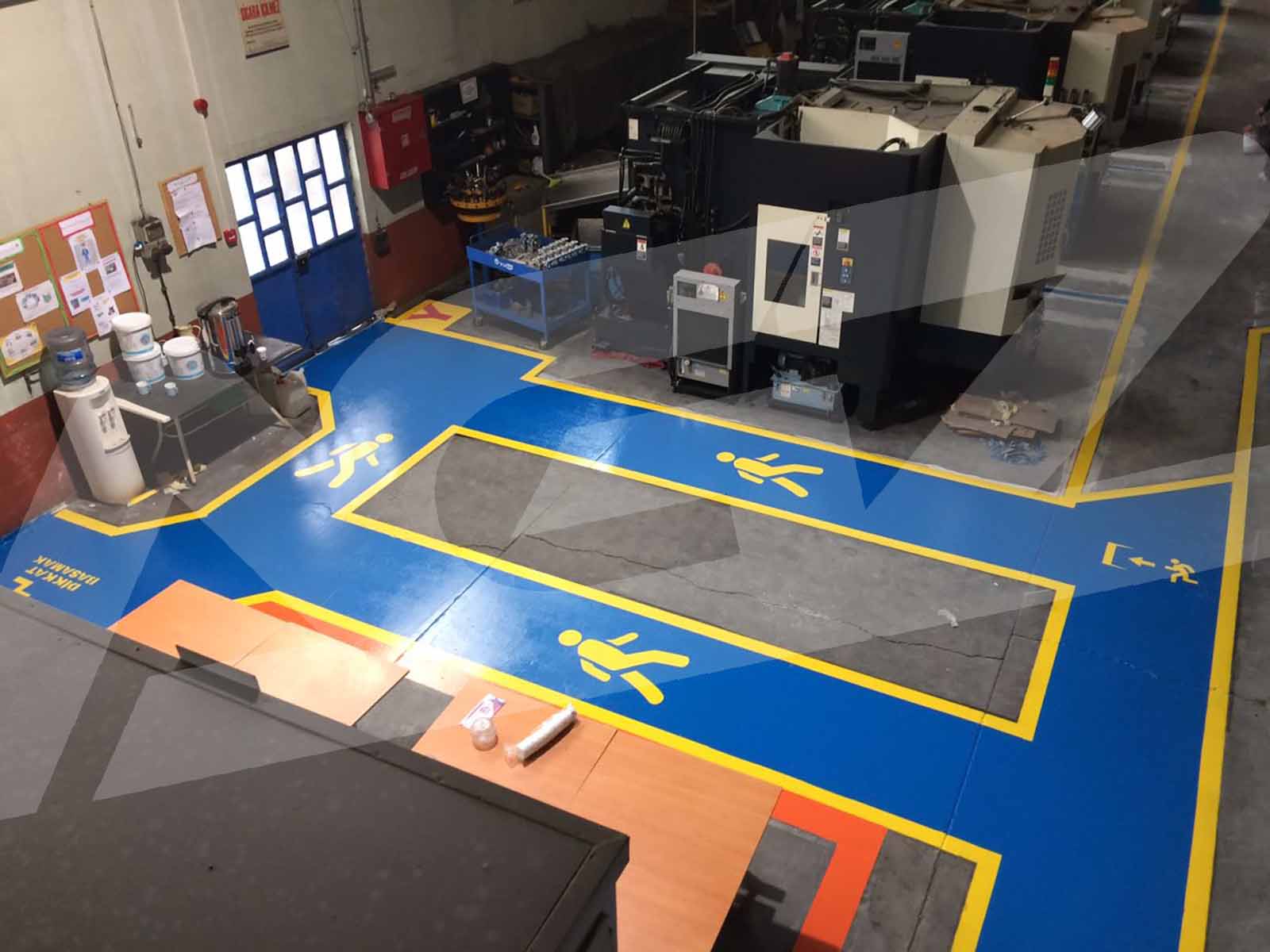 Üretim Alanlarında Beton Zemin Boyama Uygulamaları