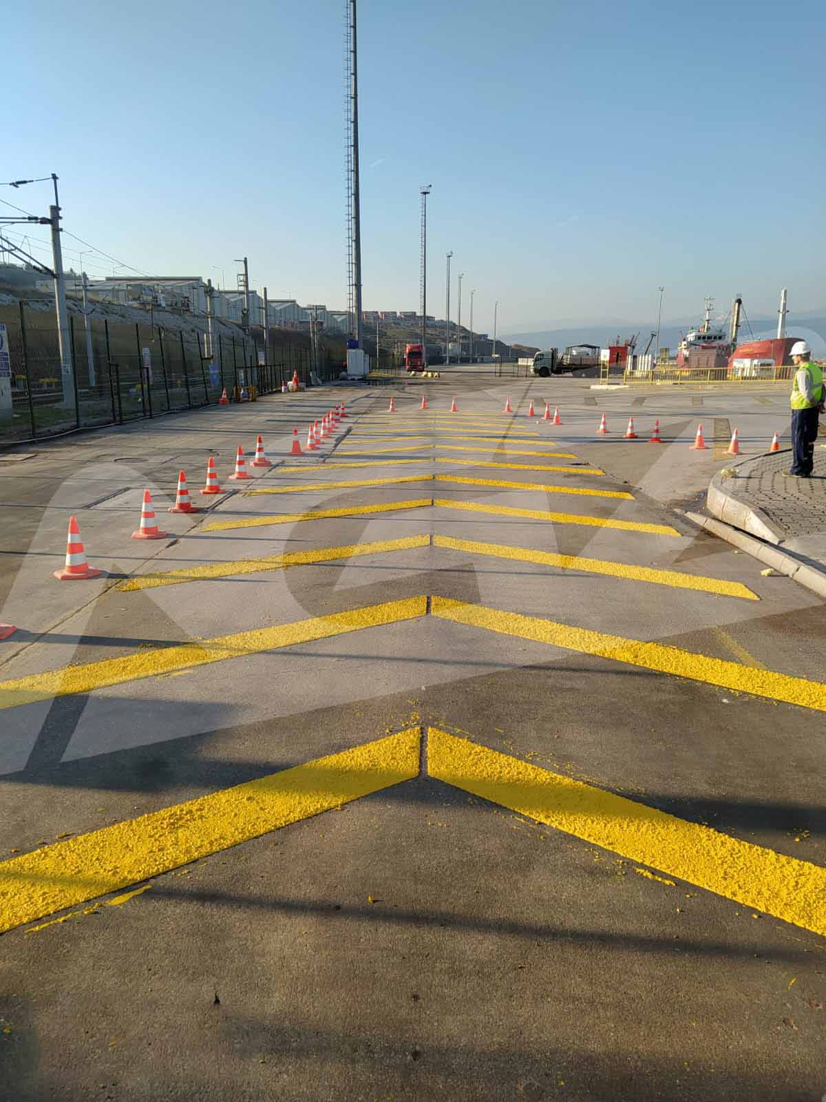 Epoksi Rampa Kumlu Kaydırmazlık Uygulaması