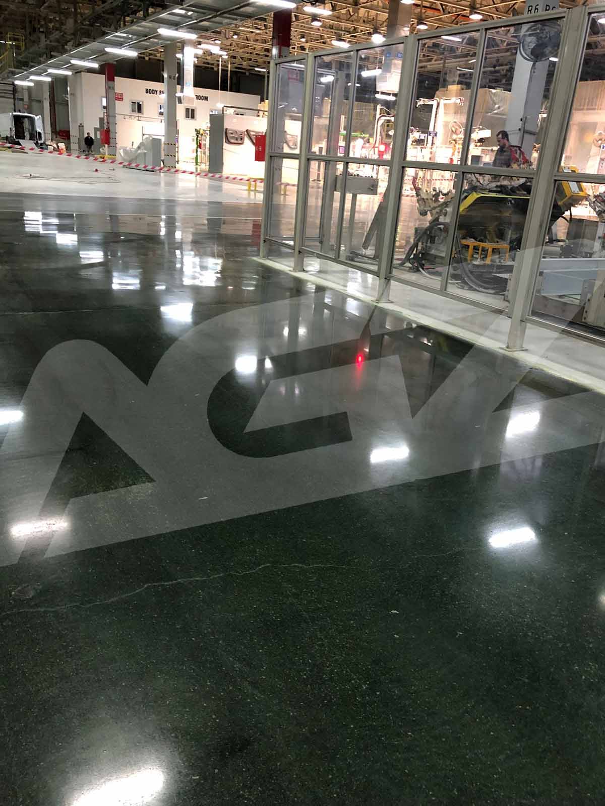 Beton Zemin Tam Parlatma Renklendirme Uygulaması